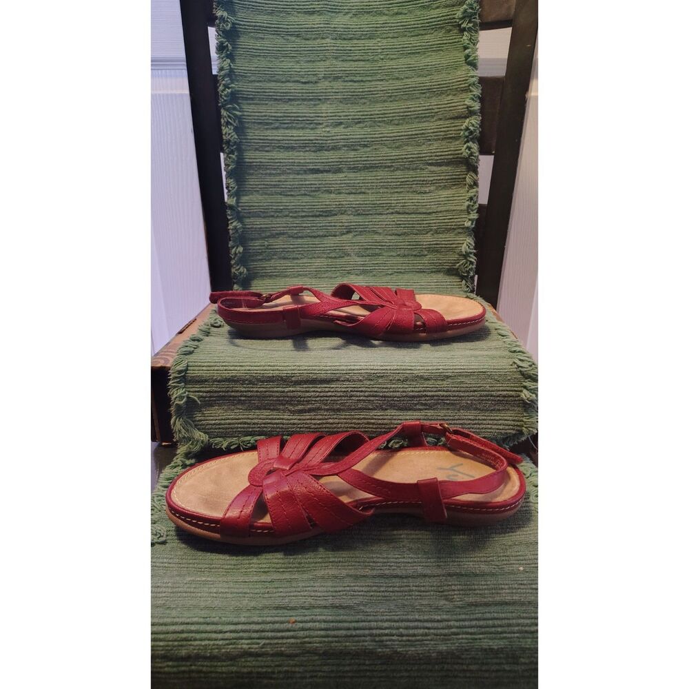 Yuu Women's Red Leather Strappy Slingback Comfort Sandals Size 7.5